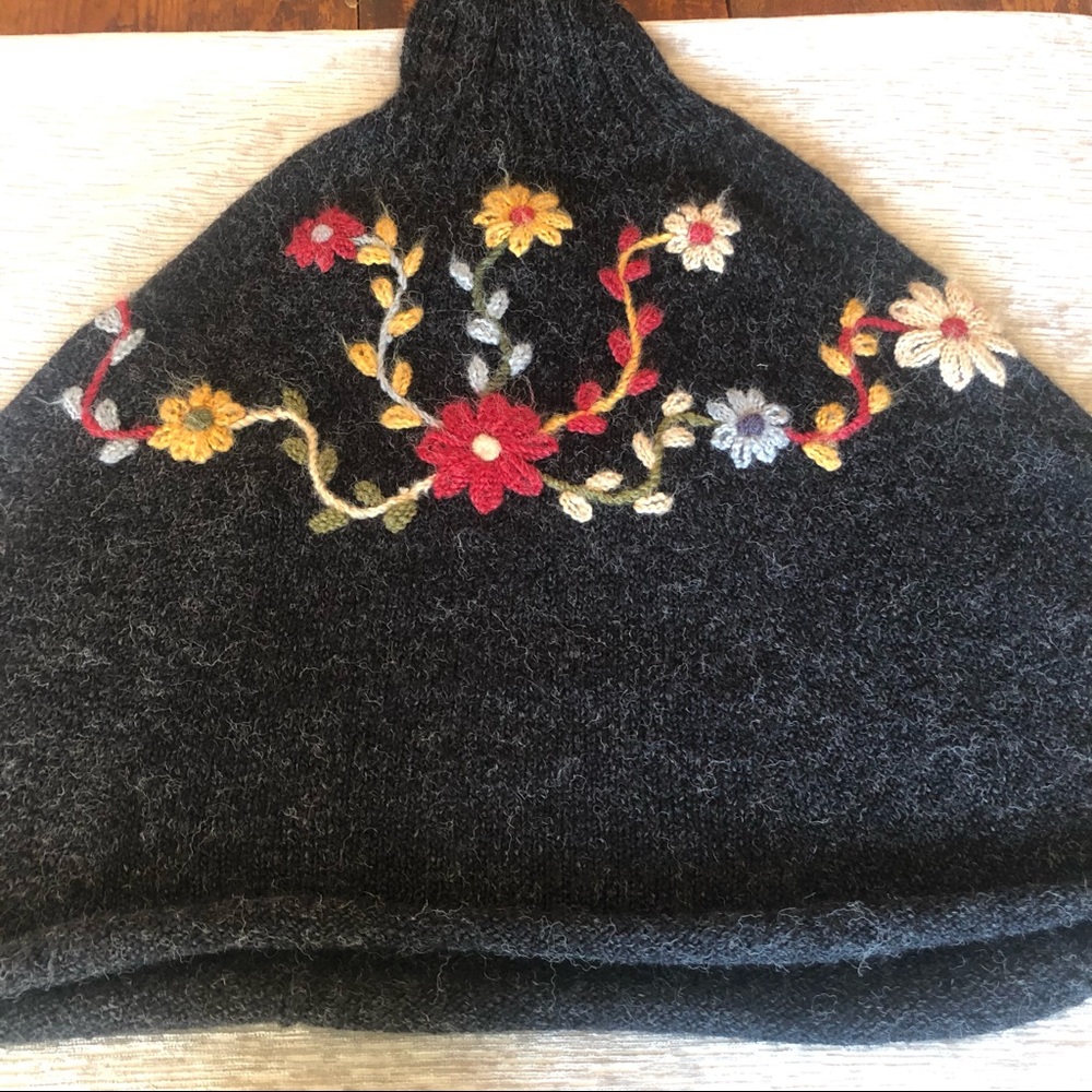 Floral Black Women's Peruvian Handknitted Poncho Peruvian Trading Company Large